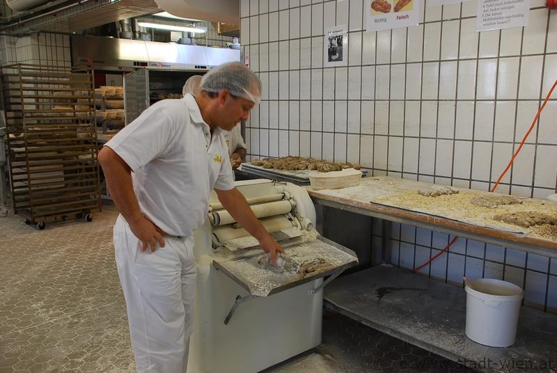 Produktion in der Bäckerei Ströck
