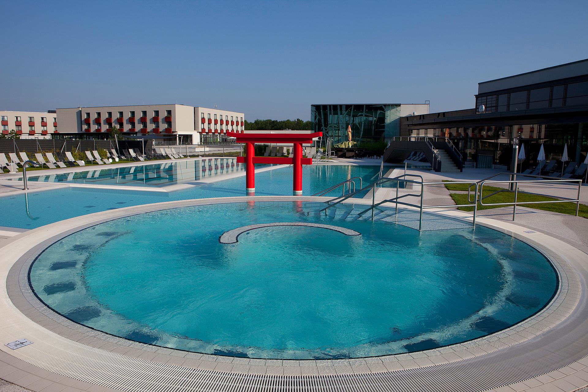 rundes Pool