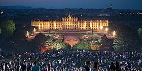 Live im Schönbrunner Schlosspark: das Sommernachtskonzert