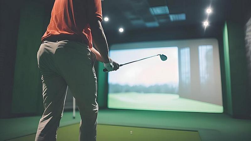 Virtuelles Golfen mit dem Simulator