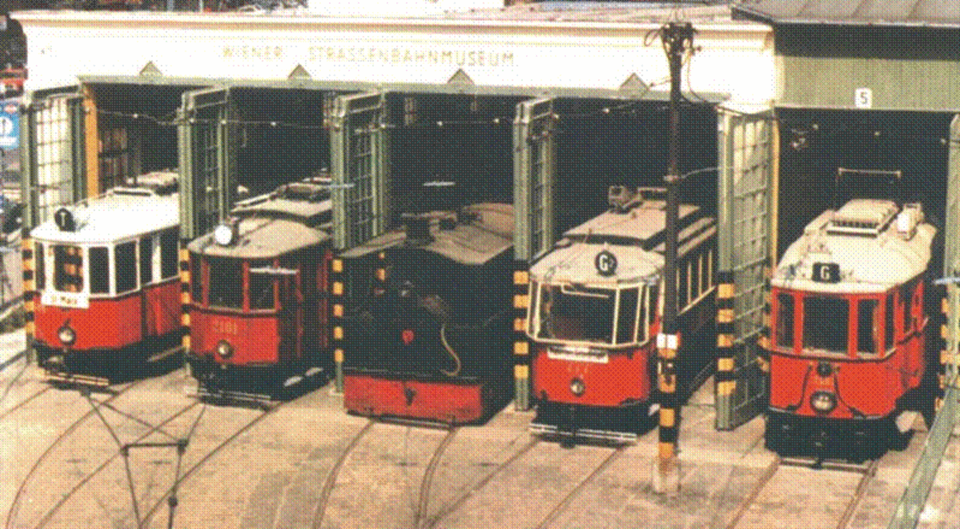 5 Straßenbahnen