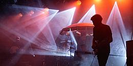 Auftritt der Schweizer Band One Sentence Supervisor beim Waves Vienna Music Festival