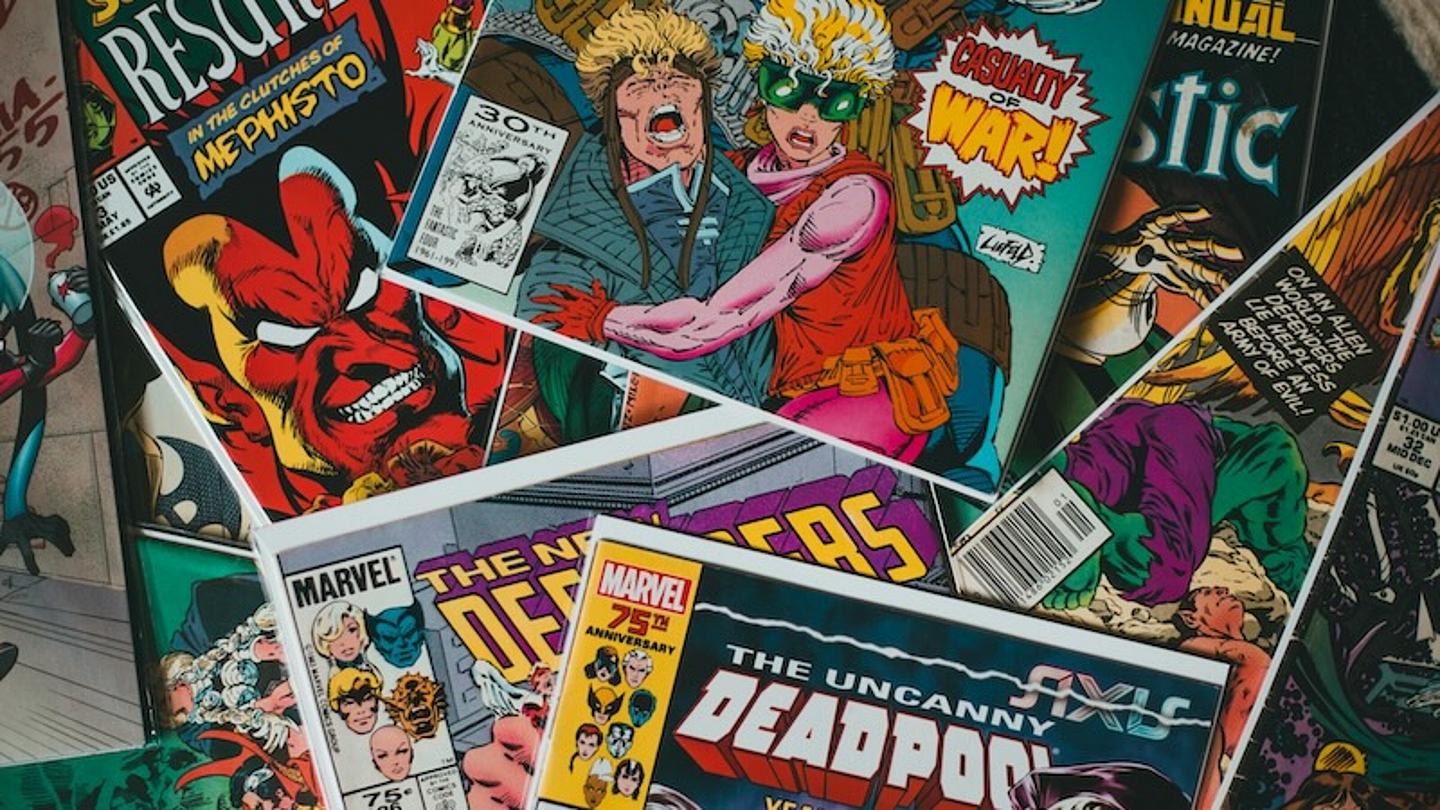 Comichefte übereinandergelegt