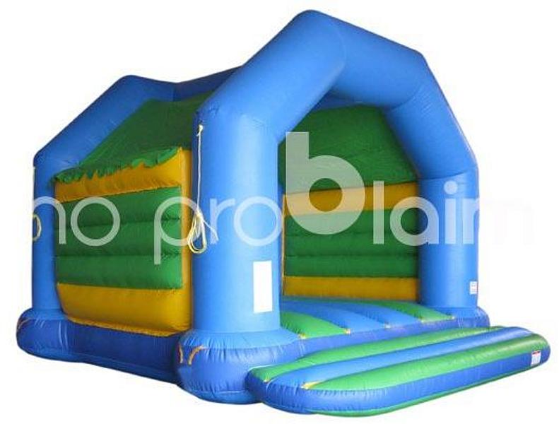 Luftbrug in Blau-grün mit Dach