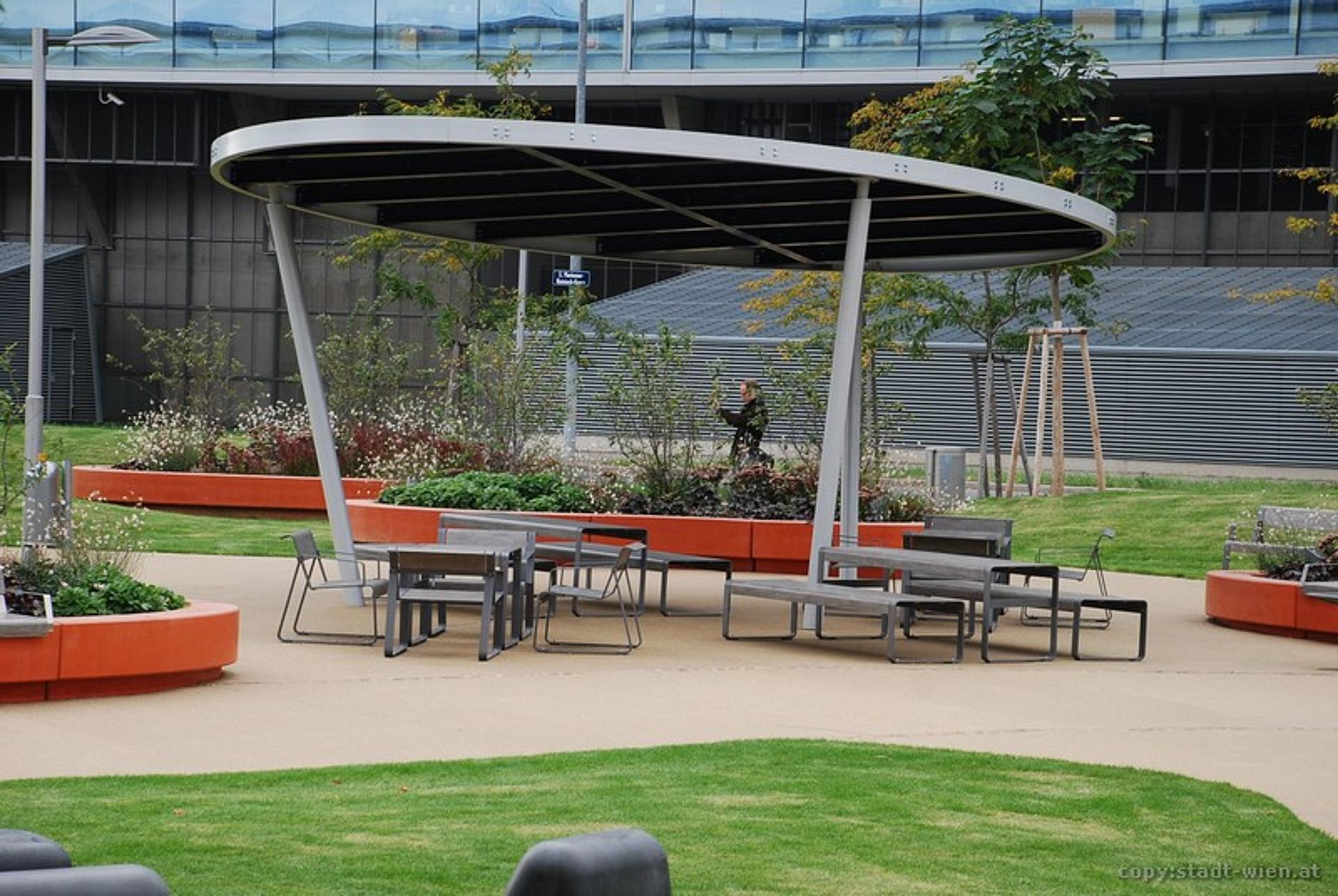 Überdachte Sitzflächen