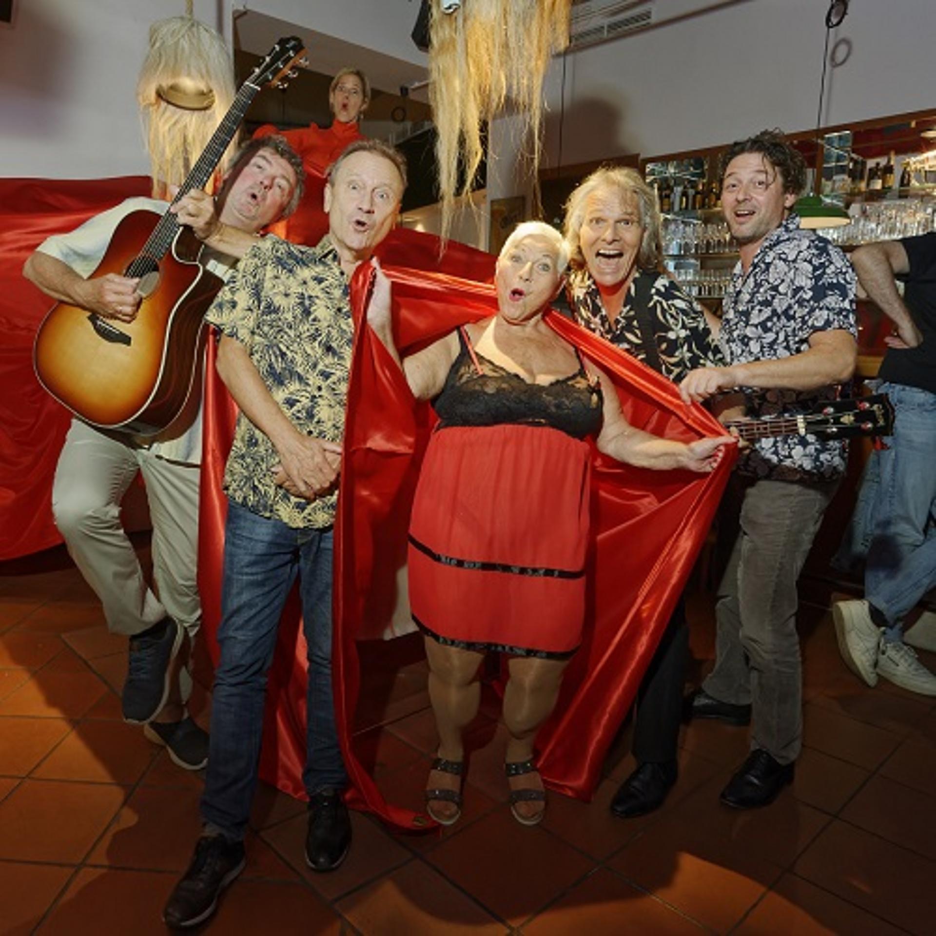 Jazz Gitti und Band Discokillers
