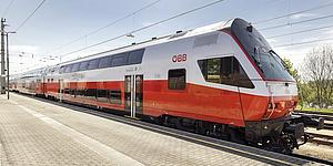 ÖBB Cityjet Dosto am Bahnsteig
