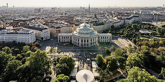 Blick vom Wiener Rathaus auf die Ringstraße