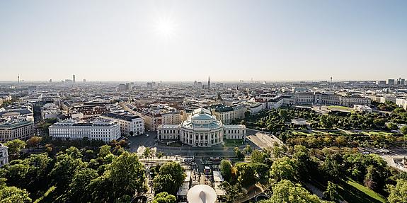 Blick vom Wiener Rathaus auf die Ringstraße