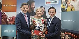Investitionen in Kunst, Kultur und Immobilien wurden getätigt.
