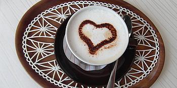 Kaffee in einer Tasse 