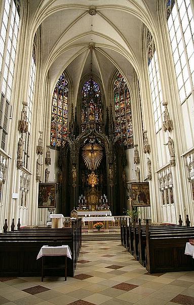 Schiff der Kirche Maria am Gestade. 