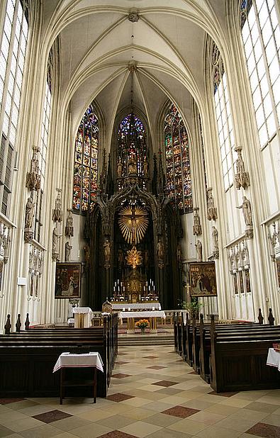Schiff der Kirche Maria am Gestade. 