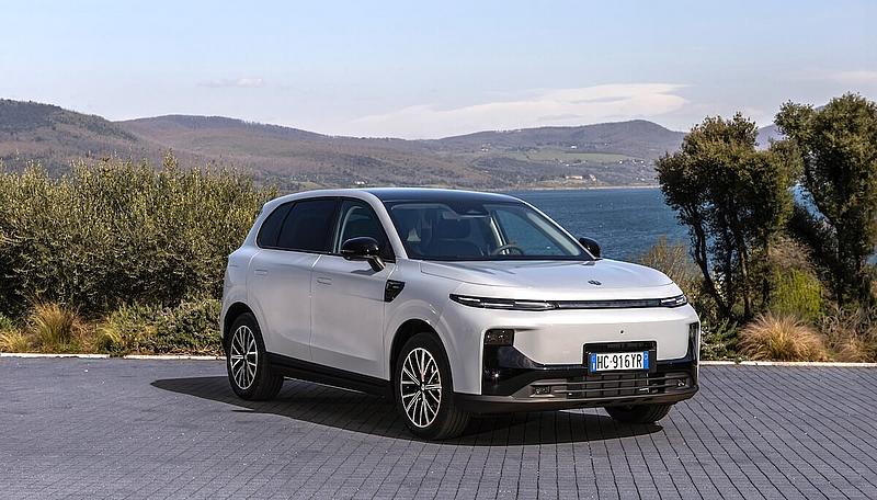 Leapmotor B10 Hybrid EV – E-SUV weiß