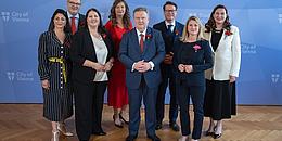 Bürgermeister Michael Ludwig und die Mitglieder der neuen Wiener Stadtregierung 2025.