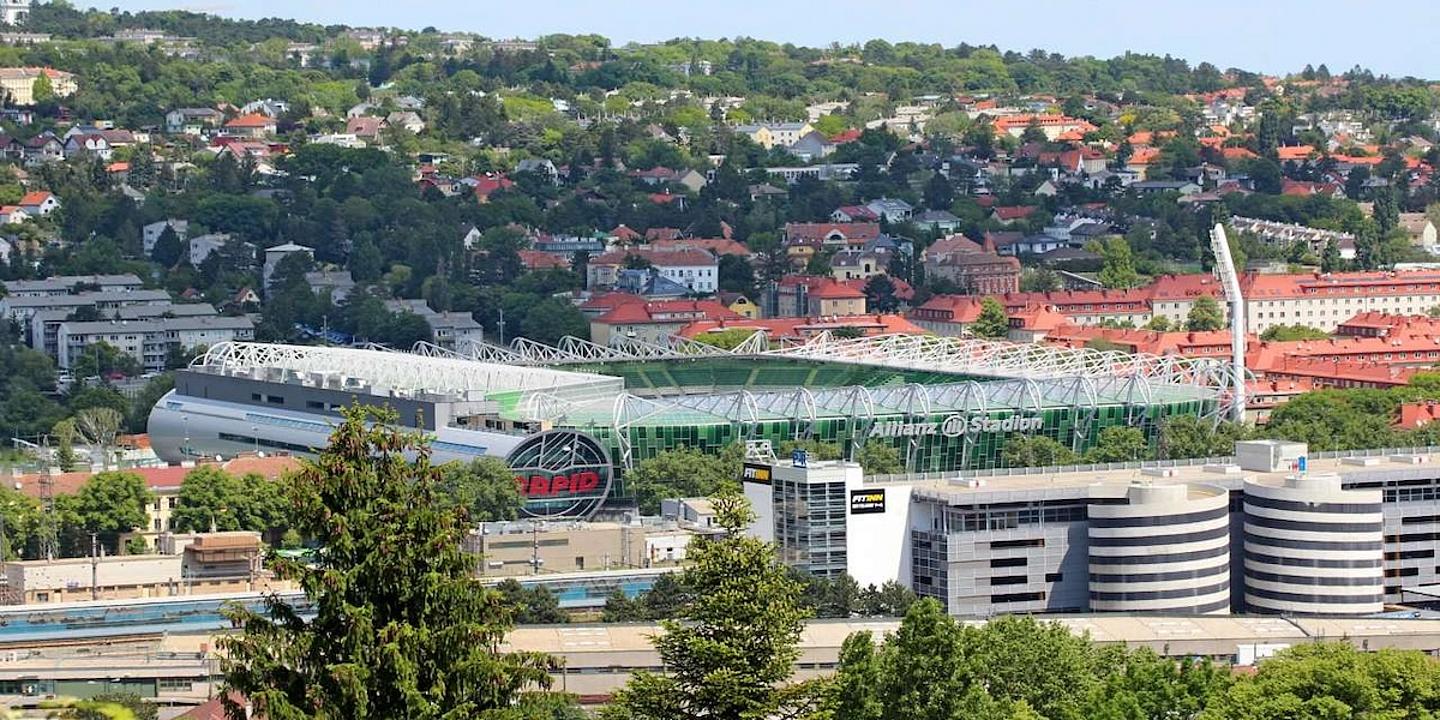 Allianz Stadion in Wien bei Tag mit Umland