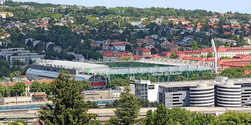 Allianz Stadion in Wien bei Tag mit Umland
