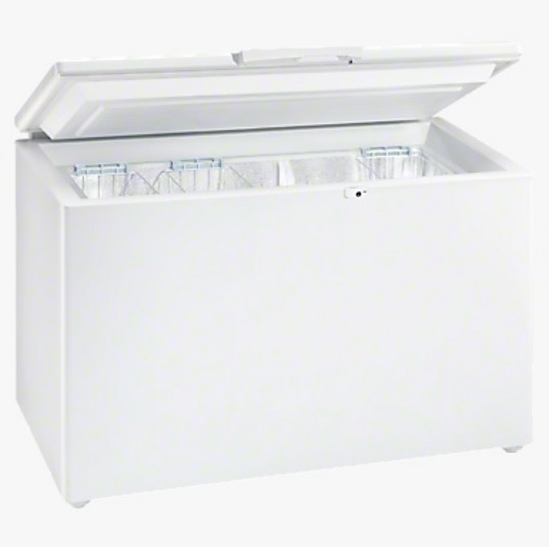 Gefriertruhe Siemens GC27MAW40 in weiß geöffnet