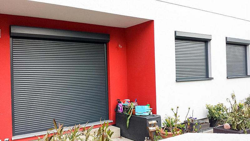 Rolladen vor Terrassentür
