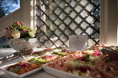 Bereitgestellte Snacks für Catering