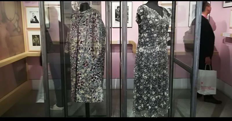 2 Dior-Kleider