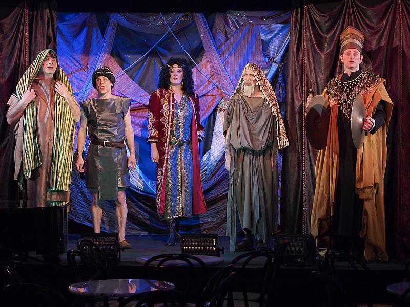 Vorstellung Streng vertraulich im Theater an der Wien