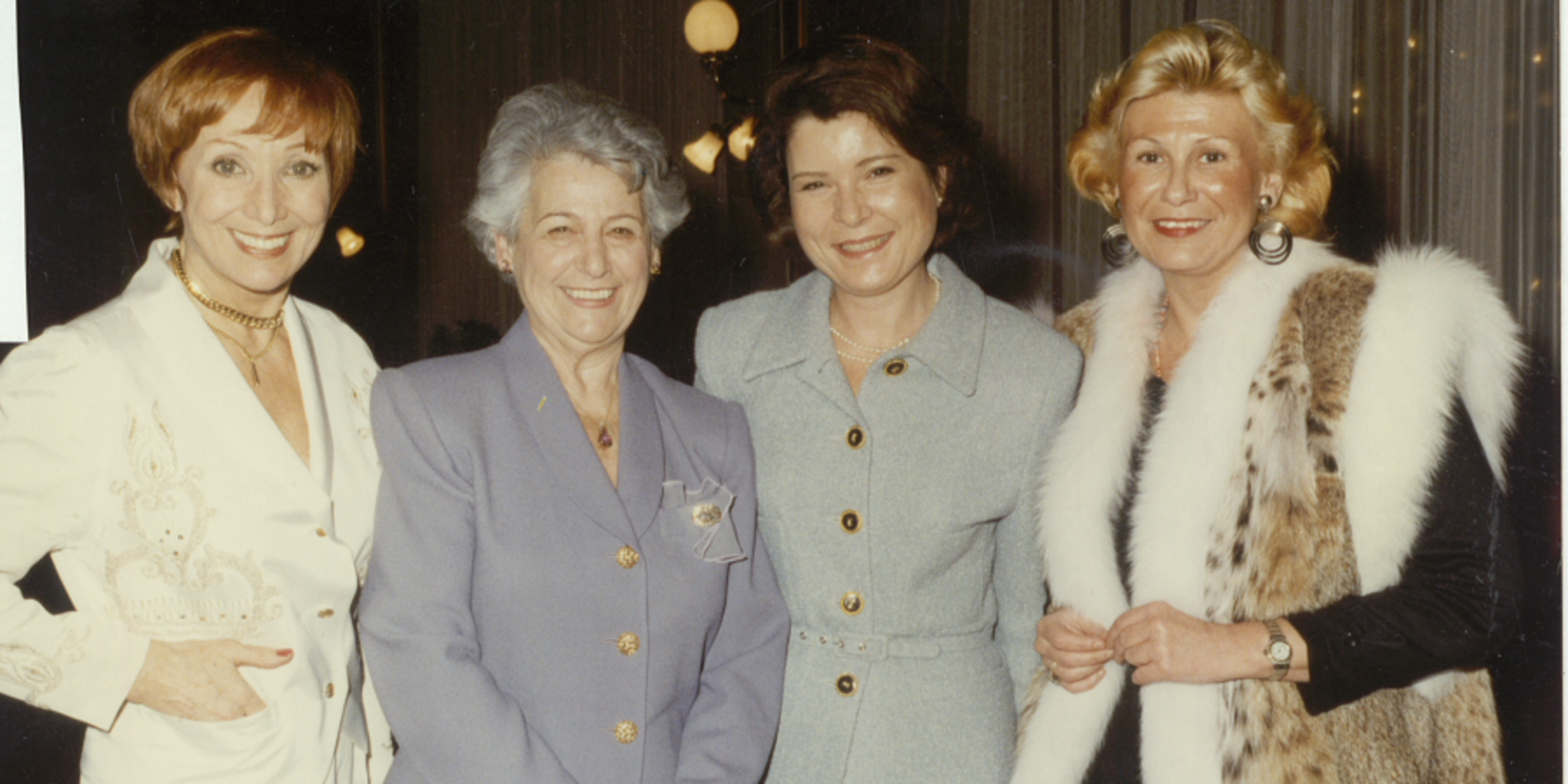 Foto von vier Frauen