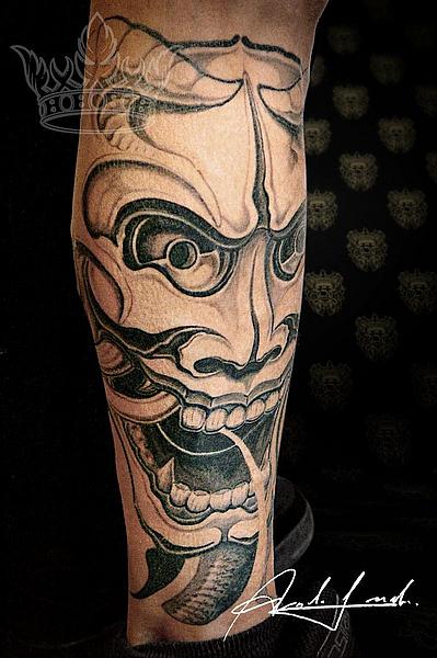 Tattoo schwarz Gesicht