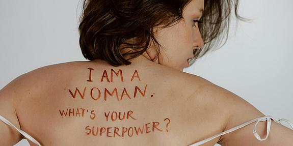 Frauen Superpower 