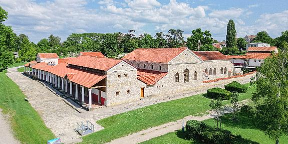 Luftaufnahme der Römerstadt Carnuntum vor den Toren Wiens