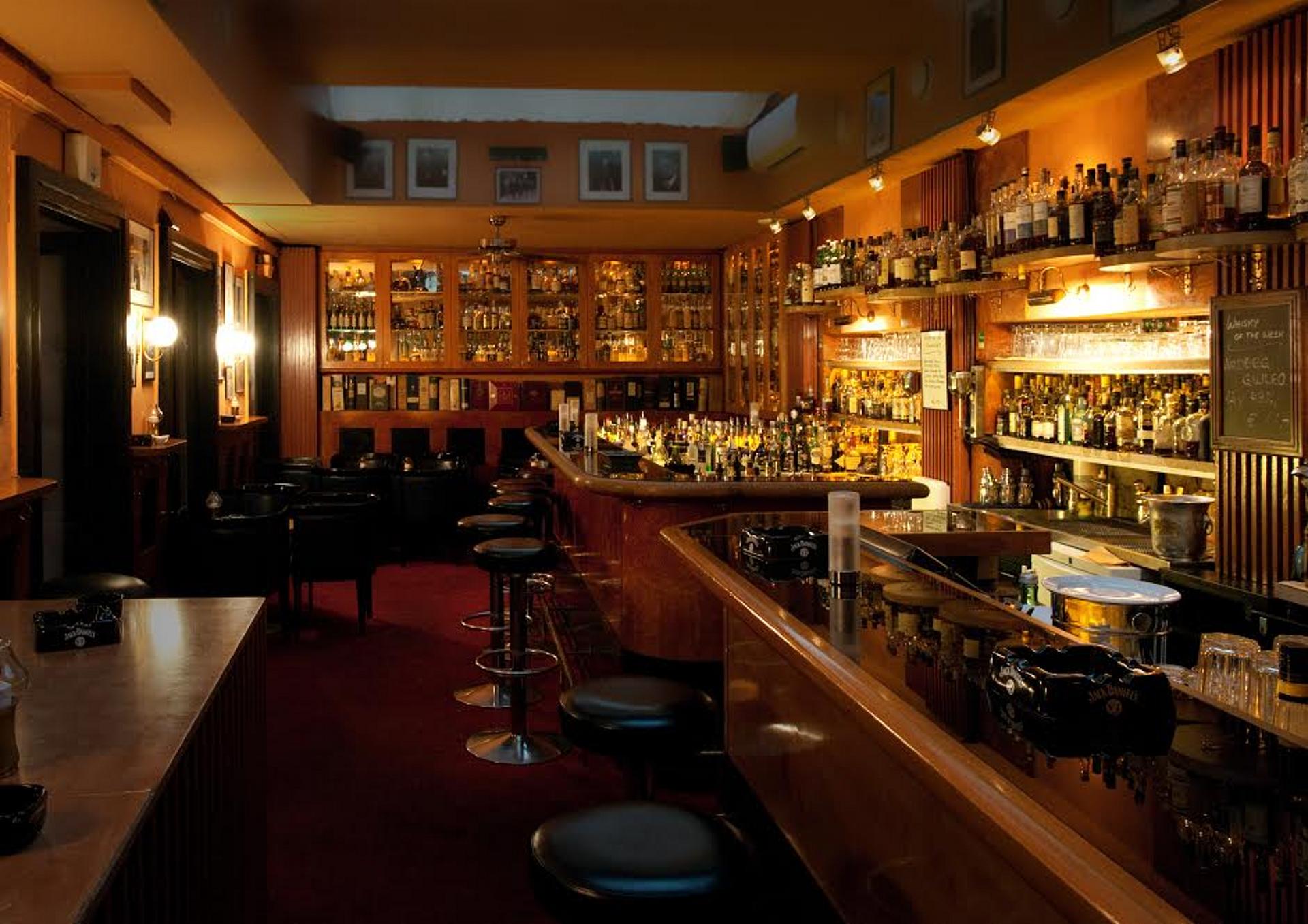 Barfly's