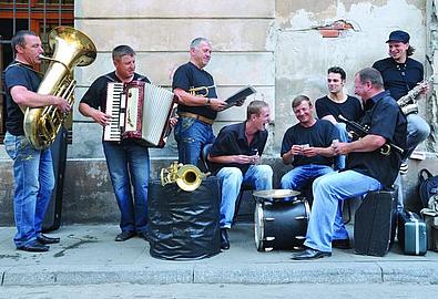 Balkan Festival - Konsonans Retro