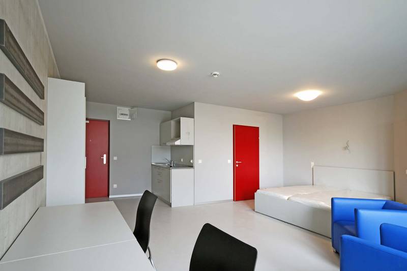 Studentenwohnheim base 11: neues Studentenheim bei den Gasometer