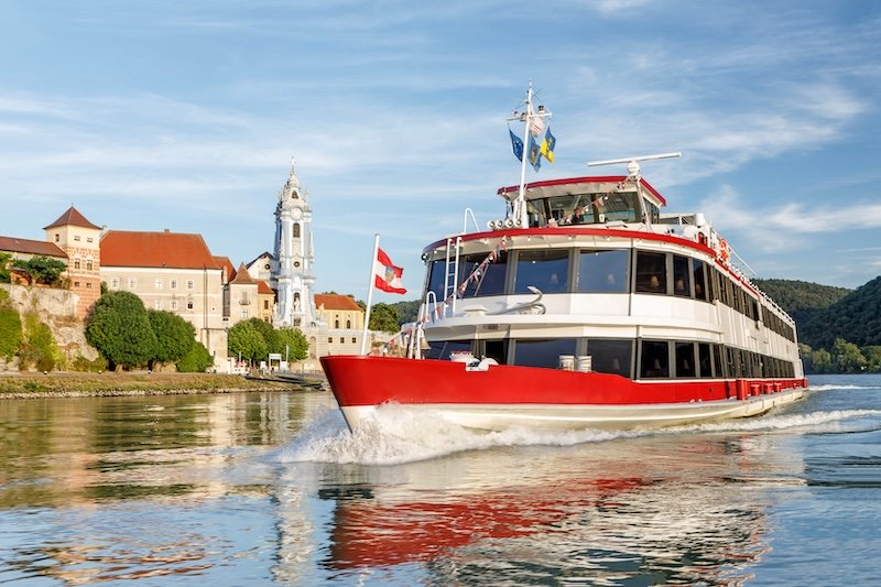 Die Wachau aus dem Schiff vom Wasser aus erleben