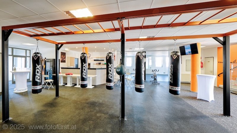 Box Club Simba Sports mit Sandsäcken